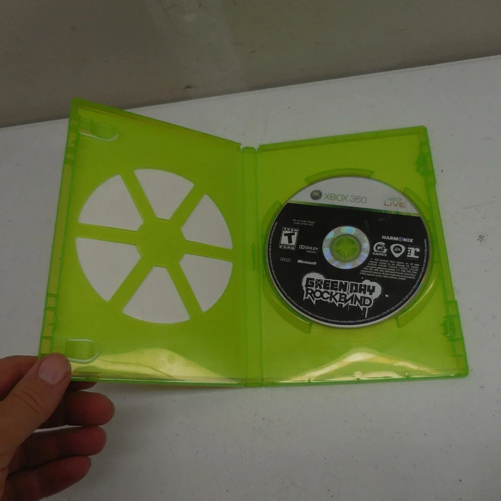 Green Day Rock Band Xbox 360 Video Game MTV Games Harmonix 2010